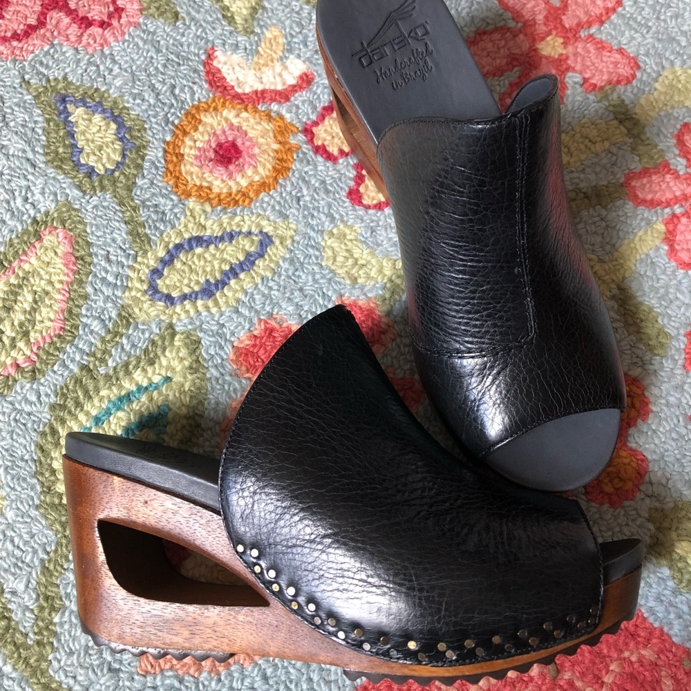 Dankso Limited Edition wedged sandals